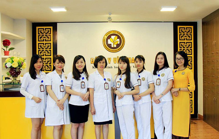 Ths. Bs Đỗ Thanh Hà hiện đang công tác tại TT Thừa kế & Ứng dụng Đông y VN - Cơ sở II Ths. Bs Đỗ Thanh Hà hiện đang công tác tại TT Thừa kế & Ứng dụng Đông y VN - Cơ sở II