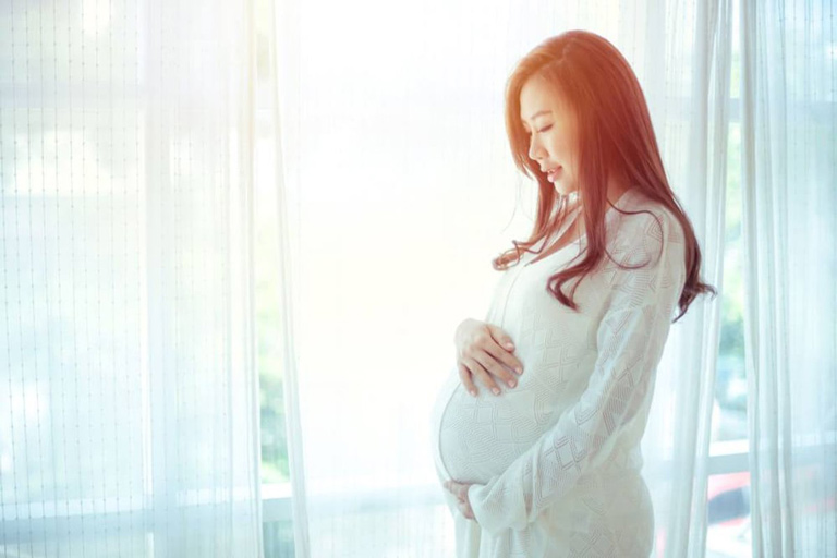 Phụ nữ mang thai được điều trị theo phác đồ riêng với Phụ Khang Tán 