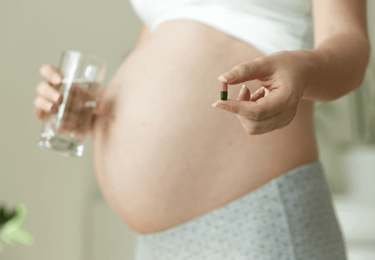 Mẹ bầu có thể uống thuốc kháng sinh trị viêm cổ tử cung không?