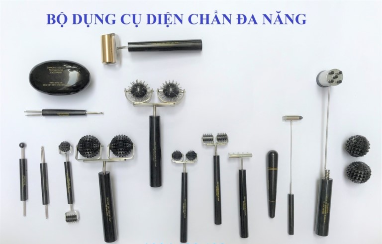 Dụng cụ diện chẩn phong phú về kích thước, hình dạng và chất liệu  