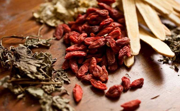 Dùng thuốc Đông y là giải pháp an toàn, lành tính, hiệu quả toàn diện
