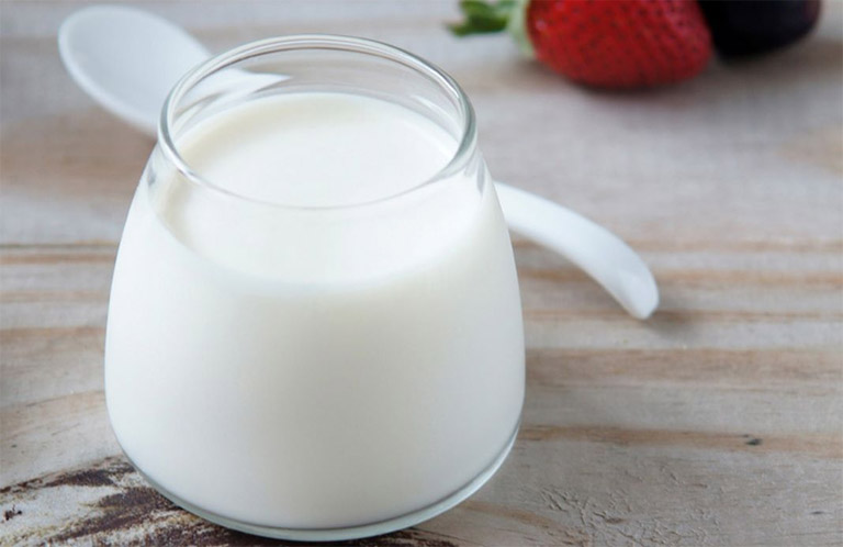 Sữa chua chứa nhiều lợi khuẩn, tốt cho đường sinh dục