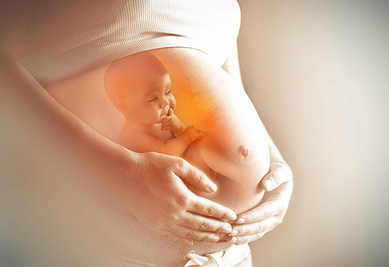 Mẹ bị viêm phụ khoa trong thai kỳ cũng dễ gây ra các bệnh lý cho thai nhi